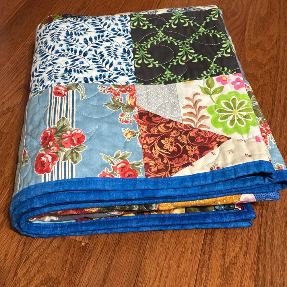 Granny’s Girls -  FLORAL BONANZA QUILT